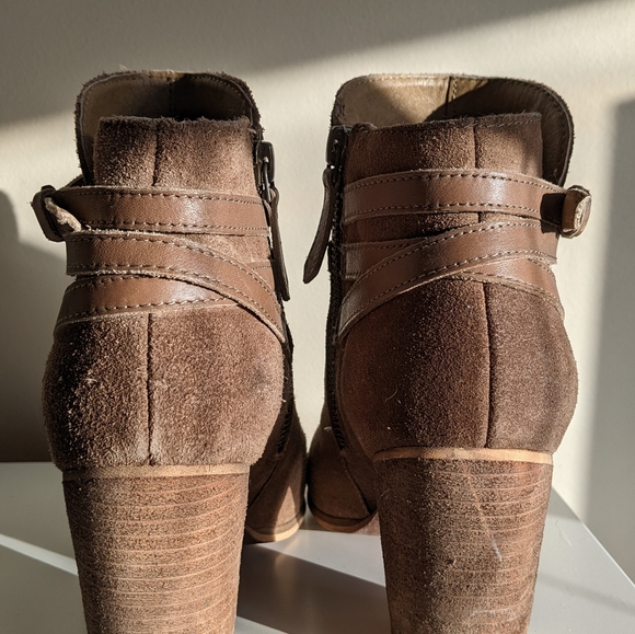 [SOLD]  -- BP TANDEM BOOTIEs brown suede leather booties size 6 - Picture 9 of 9